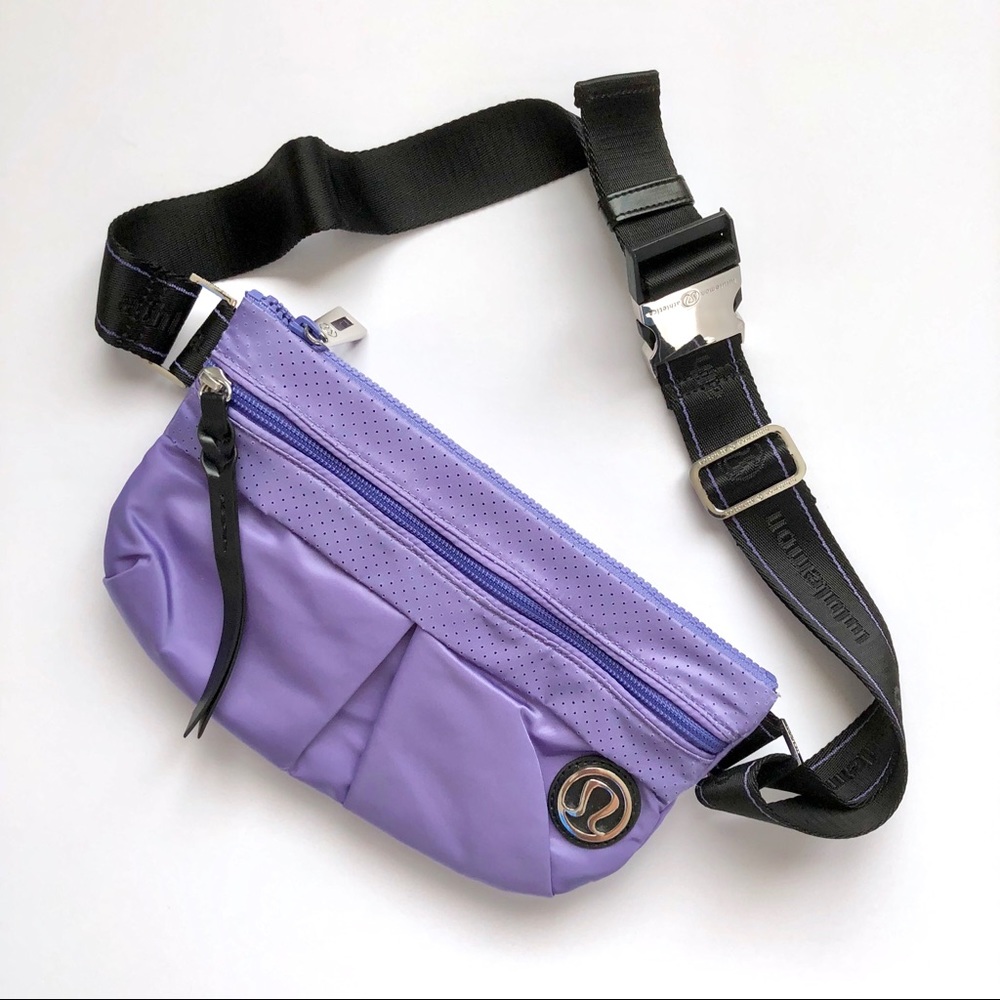 Lululemon Athletica Travel Pooch VI (NWOT)